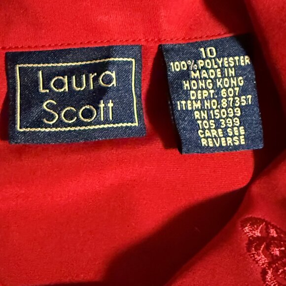 Laura Scott Red Blouse SZ 10 Embroidered Pleated Chic Sunday Best Valentine's - Picture 4 of 5
